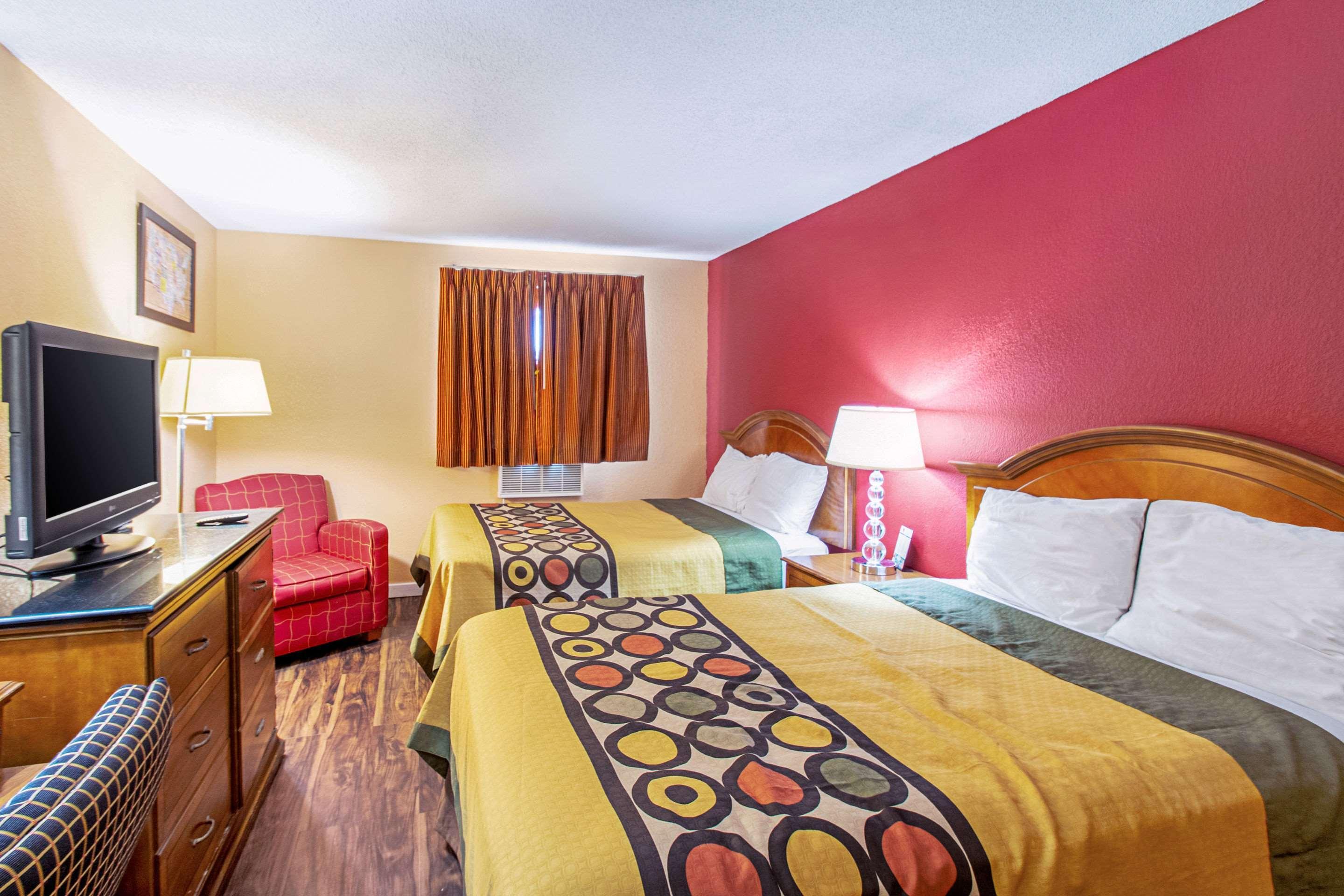 Econo Lodge Utica Ngoại thất bức ảnh