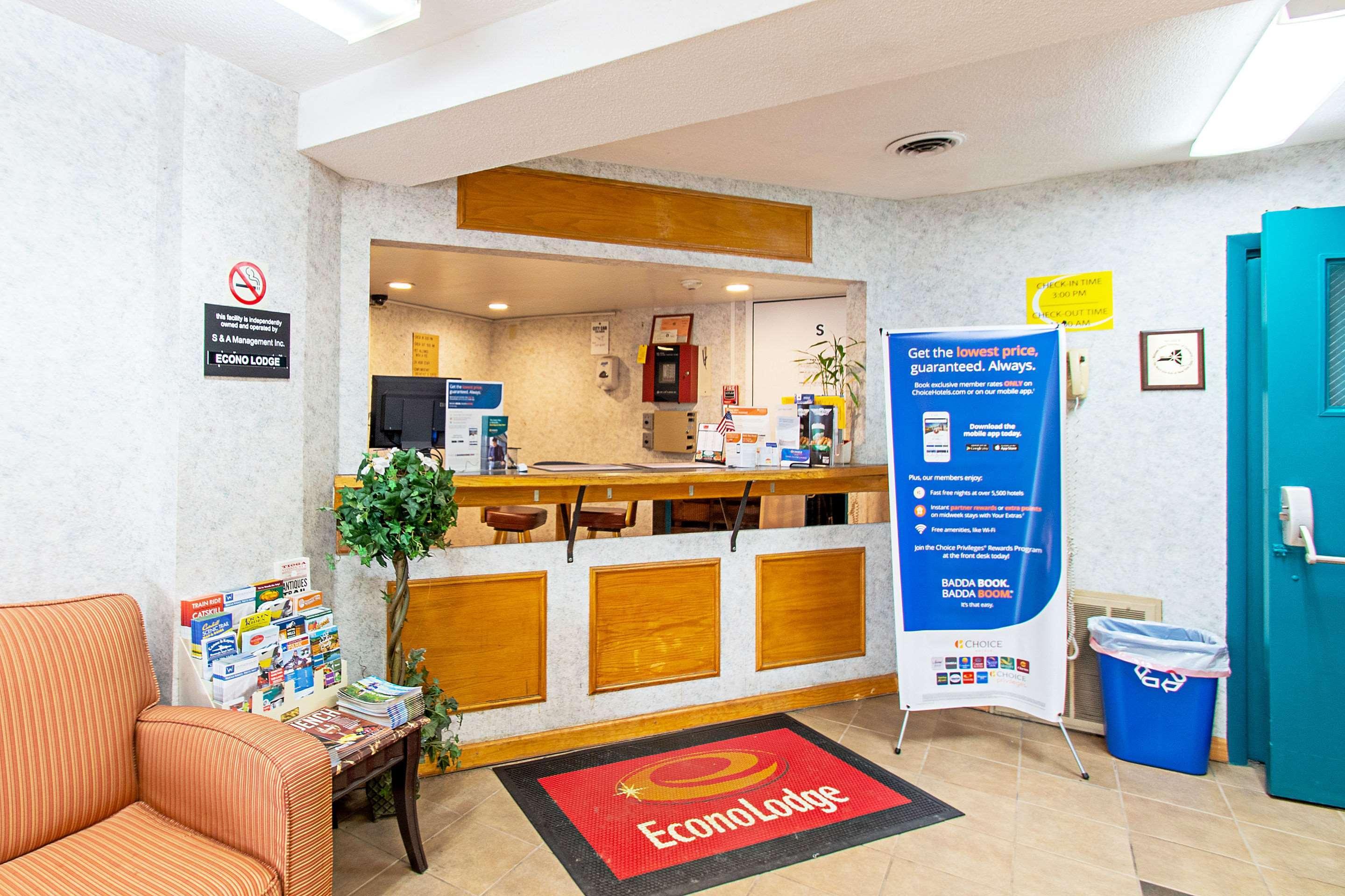 Econo Lodge Utica Ngoại thất bức ảnh
