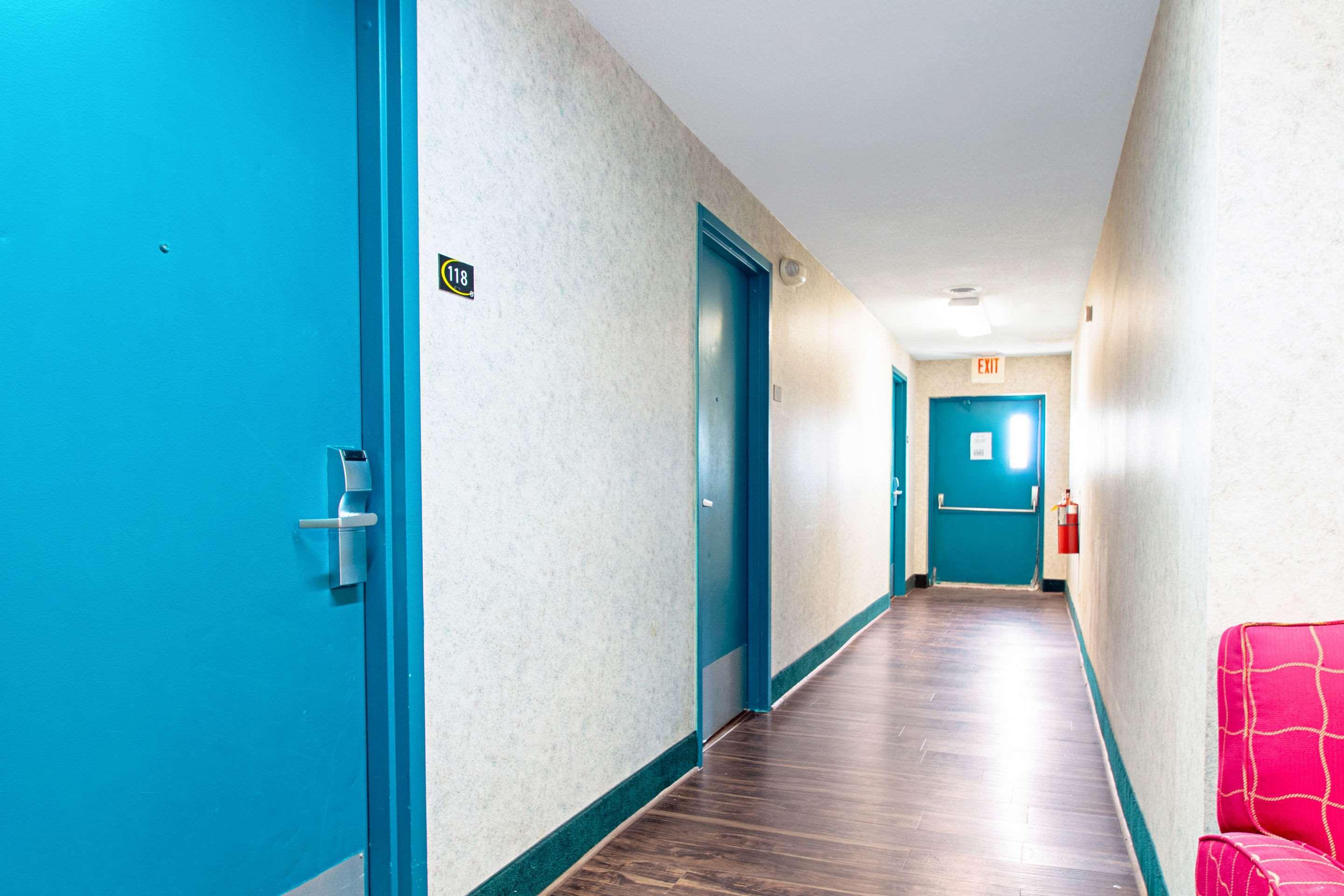 Econo Lodge Utica Ngoại thất bức ảnh