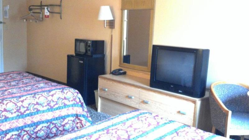 Econo Lodge Utica Ngoại thất bức ảnh