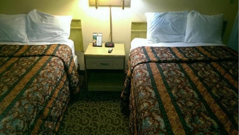 Econo Lodge Utica Ngoại thất bức ảnh